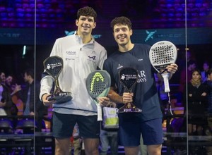 Premier Padel de Santiago: festejo de Coello y Tapia, que ahora le pelea el 1 a su compañero