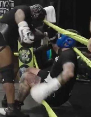 Mike Tyson noqueó a su sparring en la previa del combate vs. Jake Paul