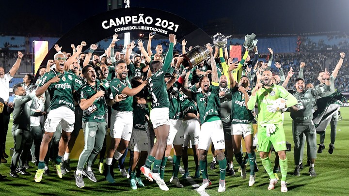 Palmeiras y su conquista.