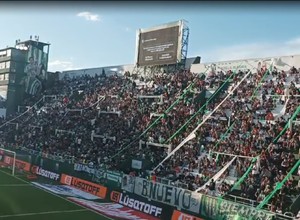 ¡Entretiempo inédito en Banfield! Repasaron las deudas heredadas por pantalla gigante
