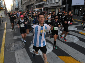 Media maratón: 20.000 corredores en Buenos Aires y buenas marcas argentinas