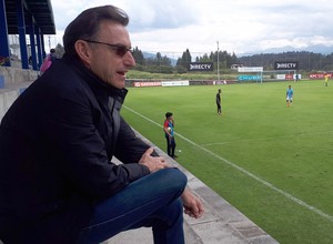Michel Deller sobre los invitados de IDV a La Tri: "Esta cantaleta se volvió media pesada..."