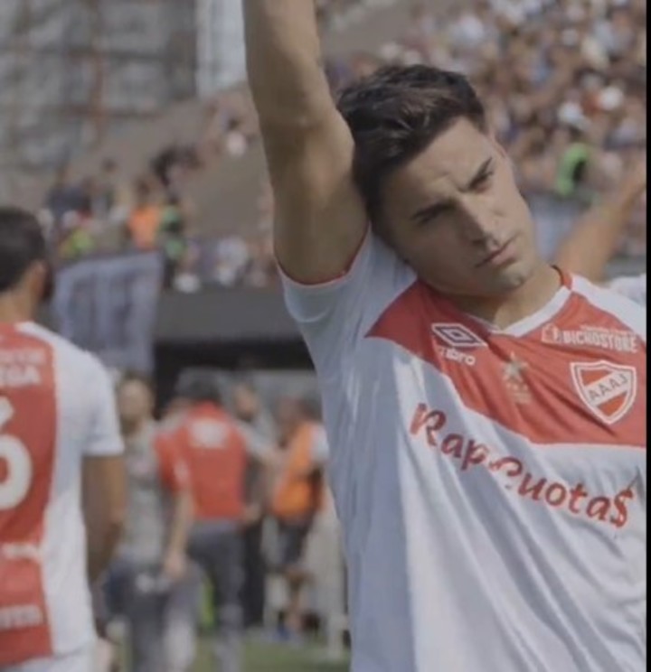 El festejo de Nico Oroz en el 1-2 ante Platense.