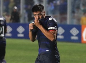 Tigre venció a Atlético Tucumán y sueña con la permanencia